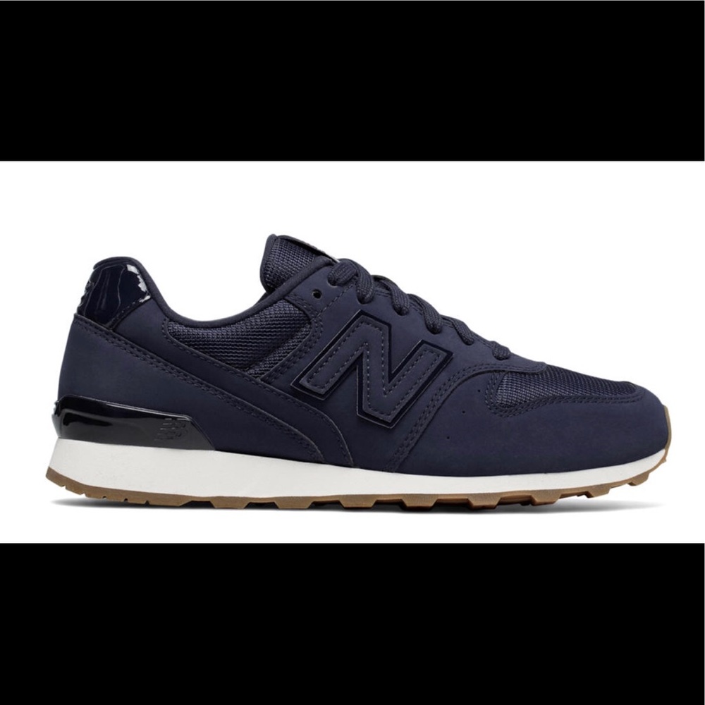 🆕 Women New Balance 696 Nubuck Running